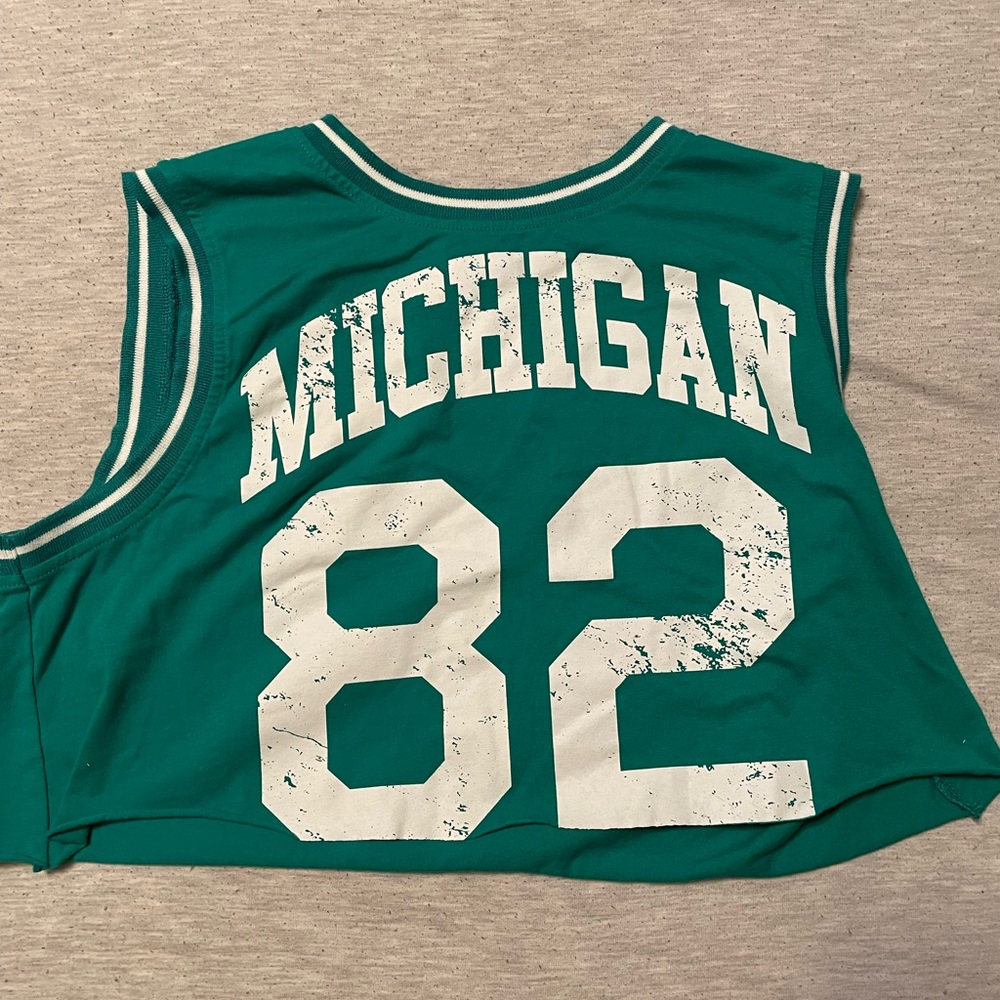 Wild fable crop top. Size Medium